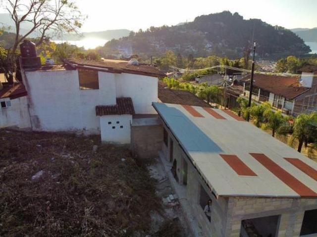 TERRENO EN VENTA CON EXCELENTE UBICACION EN VALLE DE BRAVO
