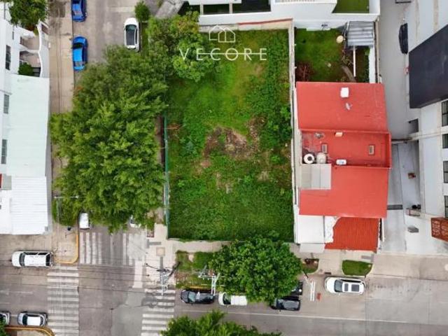 TERRENO EN VENTA CON OPORTUNIDAD DE HACER TORRE, COLONIA MONRAZ, GUADALAJARA