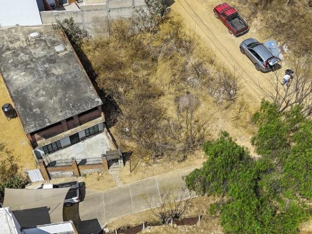 Terreno en Venta, con servicios atras del H. ISSSSTE, zona norte de la cd