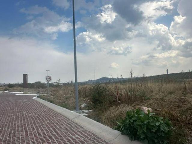TERRENO EN VENTA, CONDOMINIO V