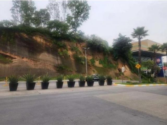 Terreno en venta de 1673 m2 en Bosque Real