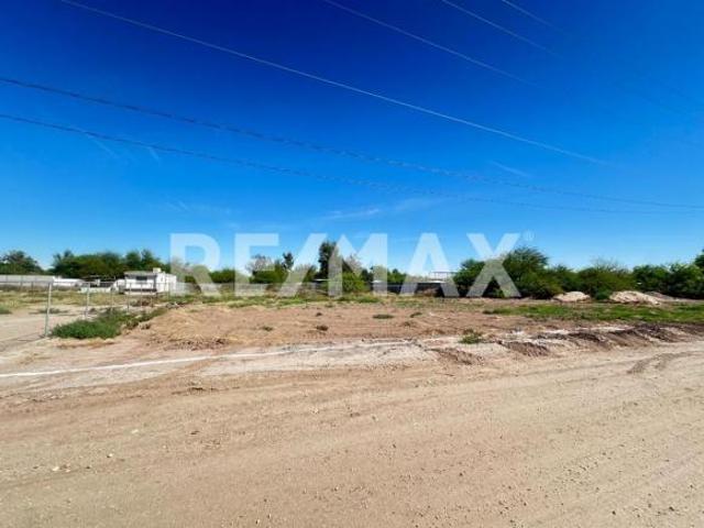TERRENO EN VENTA DE 1008 MT2. EN LOS MANANTIALES 4