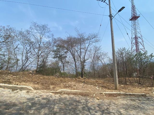 Terreno en VENTA de 1,186.33 m2 en Lomas de Mactumatza