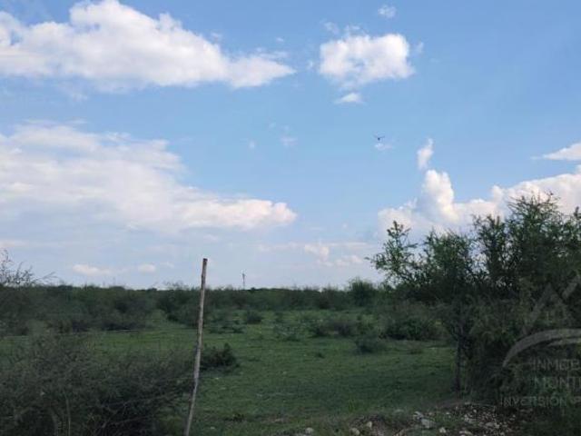 Terreno en venta de 3 hectáreas industrial carretera libre a Reynosa Cadereyta Nuevo León