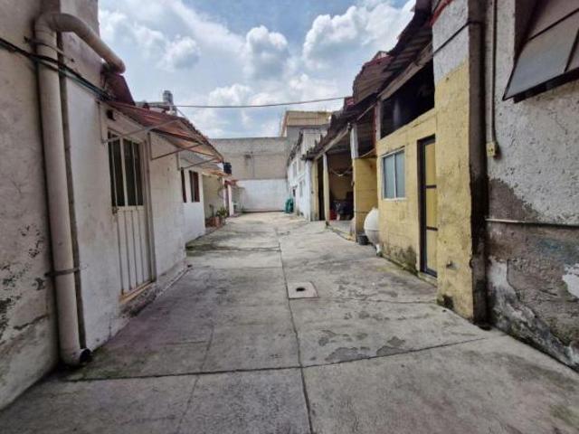 Terreno en Venta de 415 m2 en Col. Anahuac junto al Parque Salesiano