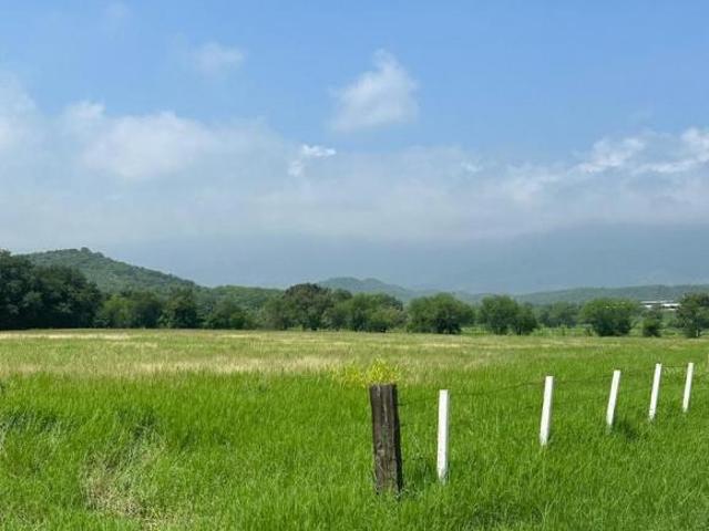 Terreno en venta de 42 hectáreas Campestre carretera nacional Allende Nuevo León