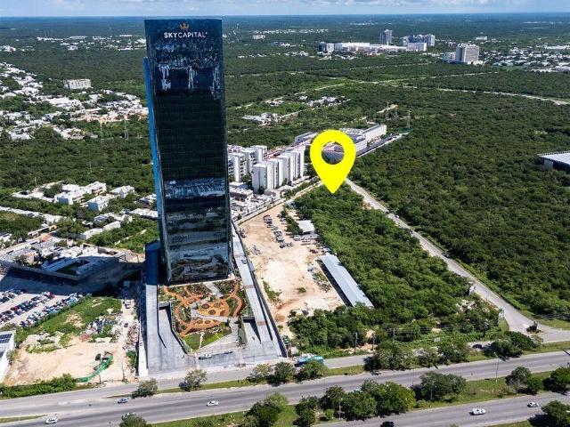 Terreno en venta de 4,784 metros cuadrados en Temoz?n Norte, M?rida Yuc