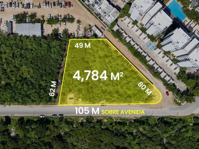 Terreno en venta de 4,784 metros cuadrados en Temoz?n Norte, M?rida Yuc