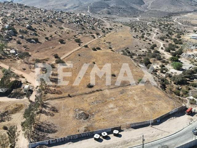 Terreno en Venta de 4.8 H. Sobre Carretera Antigua a Tecate