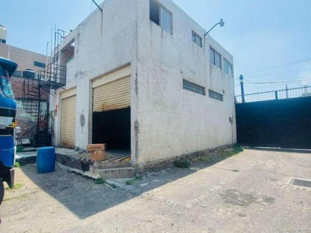 TERRENO EN VENTA DE 745 M2