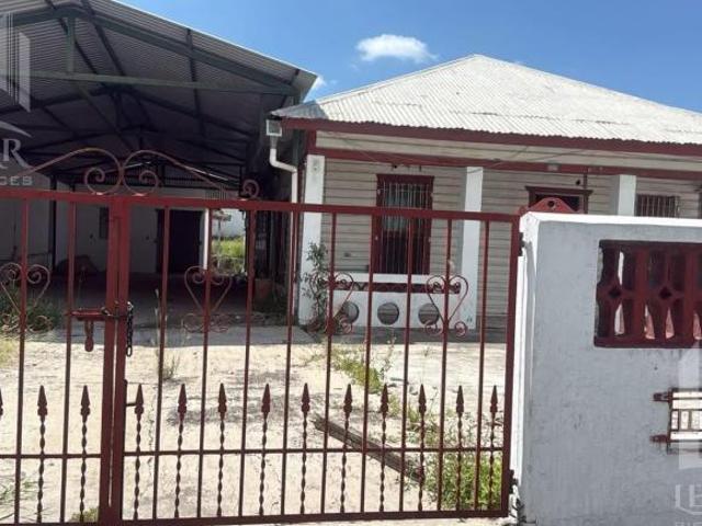 Terreno en Venta de 790 mts. en calle principal del Centro de Tampico para tu proyecto