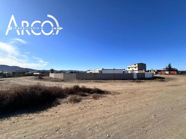TERRENO EN VENTA EN MANEADERO 200 M2