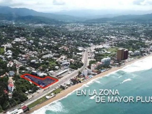 Terreno en venta en Manzanillo, en olas altas