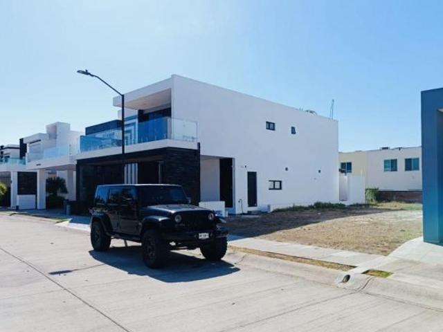 Terreno en venta en Mazatlán en Fracc. MARINA KELLY a unos pasos de la playa
