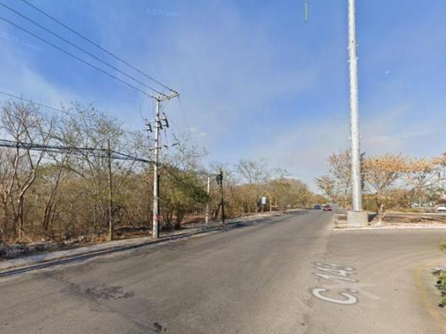 TERRENO EN VENTA EN MÉRIDA SOBRE AVENIDA EN EL FRACCIONAMIENTO LOS HÉROES