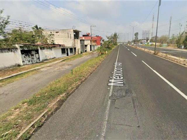 Terreno en venta en Miradores, municipio de Emiliano Zapata, Ver