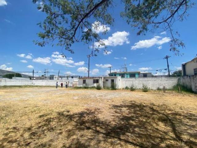 Terreno en venta en Mitras Norte a espaldas del City Club Lincoln