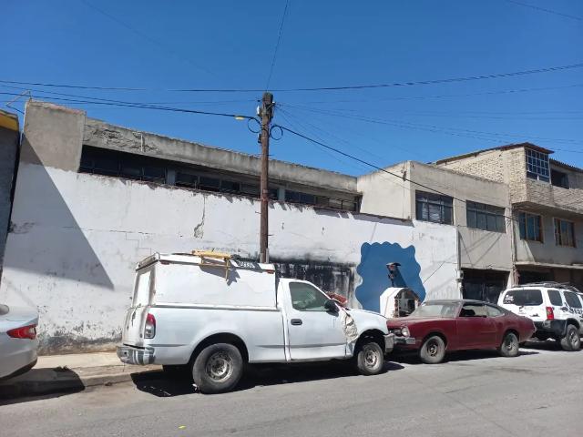 Terreno en venta en Modelo, Nezahualcóyotl, México