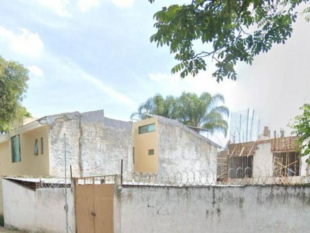 Terreno en Venta en Monraz
