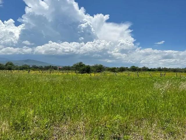 Terreno en venta en Atotonilco El Bajo, Villa Corona, Jalisco