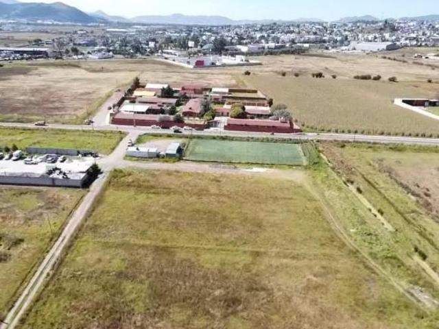 Terreno en Venta en Atlacomulco a un Costado del Tec de Monterrey, ideal para bodegas