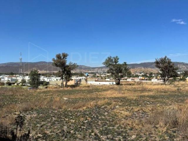 Terreno en Venta en Av. López Mateos a un costado de plazas Outlet