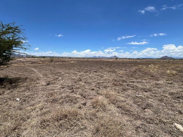 Terreno en venta en avenida Equus