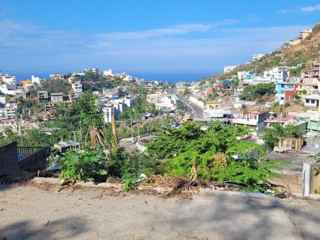TERRENO EN VENTA EN ACAPULCO A 5 MINUTOS DE LA PLAYA – 512 M²
