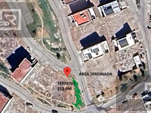TERRENO EN VENTA EN ALTOZANO CON PROYECTO