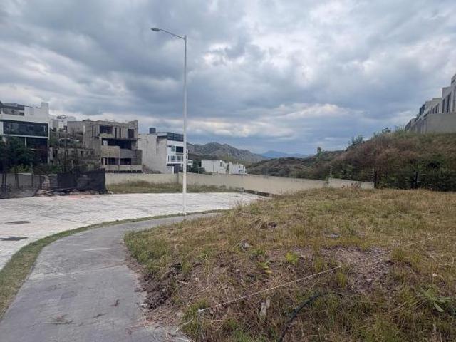 TERRENO EN VENTA EN ALTIKA