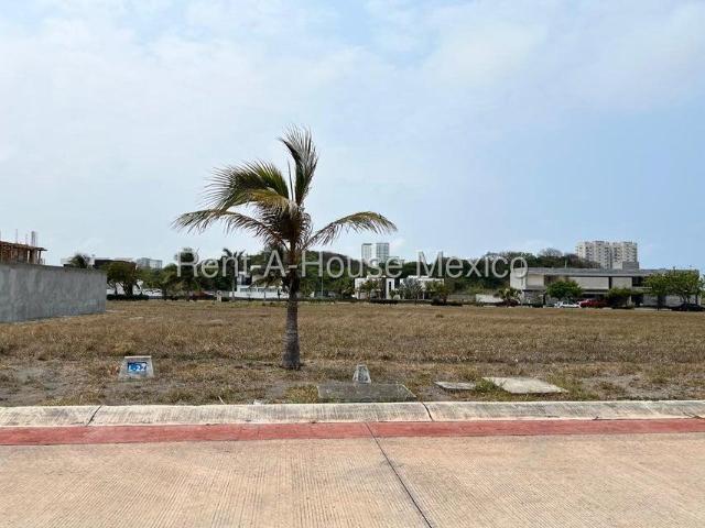Terreno en Venta en Alvarado Anton Lizardo NC 26 65