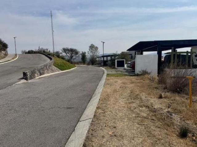 TERRENO EN VENTA EN AMANALI, TEPEJI DEL RIO, COLINDANTE CON CAMPO DE GOLF