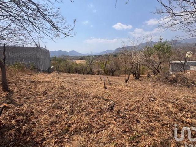 Terreno en Venta en Amatlán de Quetzalcóatl, con vistas a las montañas