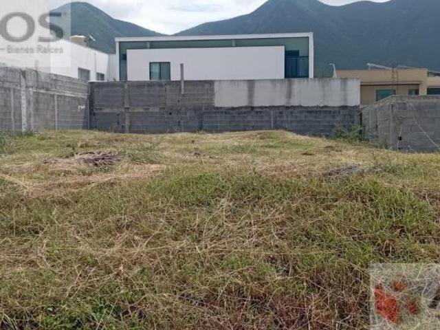 TERRENO EN VENTA EN AMORADA 1ER SECTOR