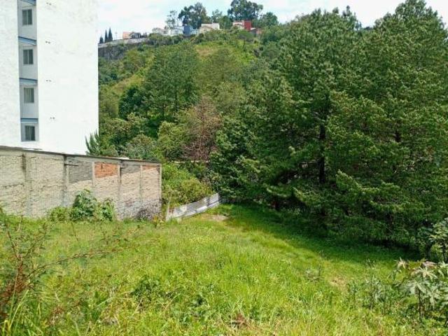 Terreno en Venta en Amp. Las Águilas para Desarrollo Residencial o Comercial
