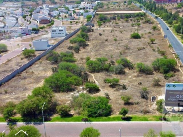 Venta Terreno Quer?taro Anillo Vial III Saldarriaga 8332 m2 /RS