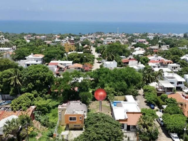 Terreno en venta en Bacocho, Puerto Escondido | 312 m² con servicios, cerca de Playa Coral
