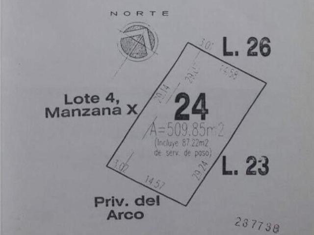 Terreno en venta en Bosque Real, Huixquilucan, México
