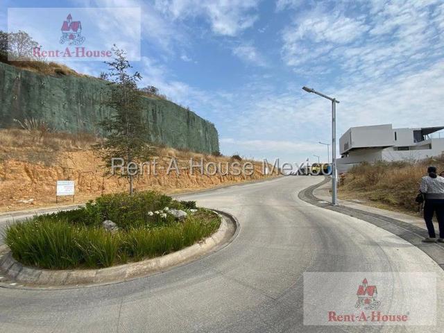Terreno en Venta en Bosque Real 27 211