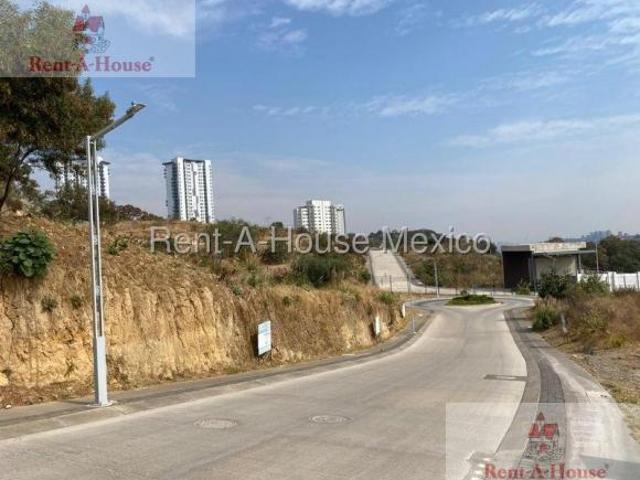 Terreno en Venta en Bosque Real 27 212