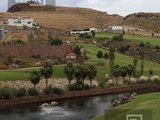 TERRENO EN VENTA EN BOSQUES DEL SAN FRANCISCO FRENTE A PARQUE