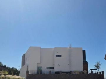 TERRENO EN VENTA EN BOSQUES DEL SAN FRANCISCO FRENTE A PARQUE