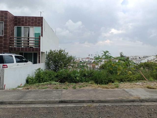 Terreno en venta en Bosques Tres Marias, Morelia, Michoacán de Ocampo