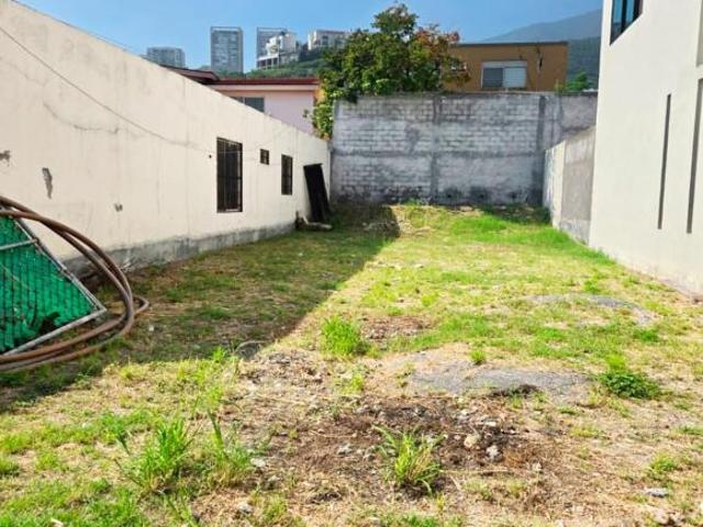 Terreno en venta en Cumbres 2do Sector