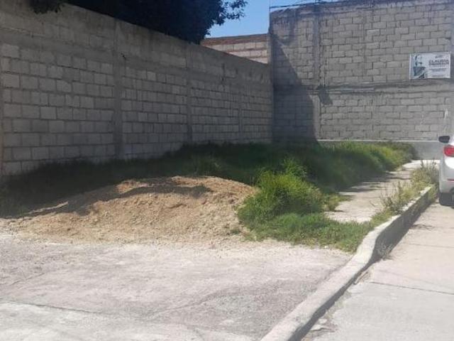 Terreno en venta en Cacalomacán