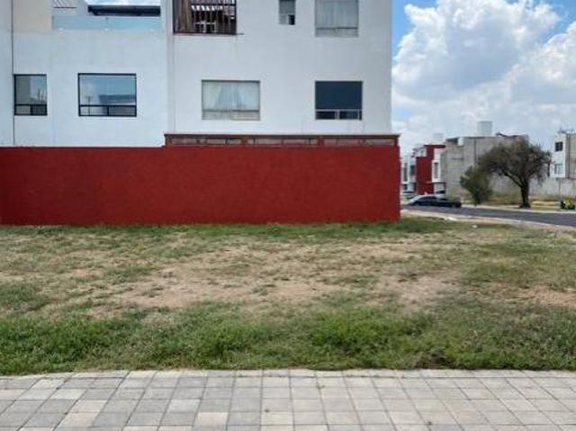 Terreno en venta en Calle Vía de Fuego en Fraccionamiento Explanada Sur