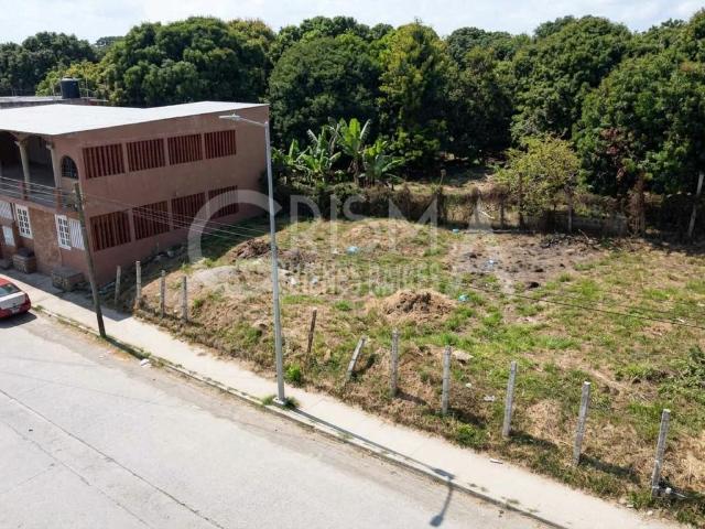 TERRENO EN VENTA EN CALLE 16 DE SEPTIEMBRE
