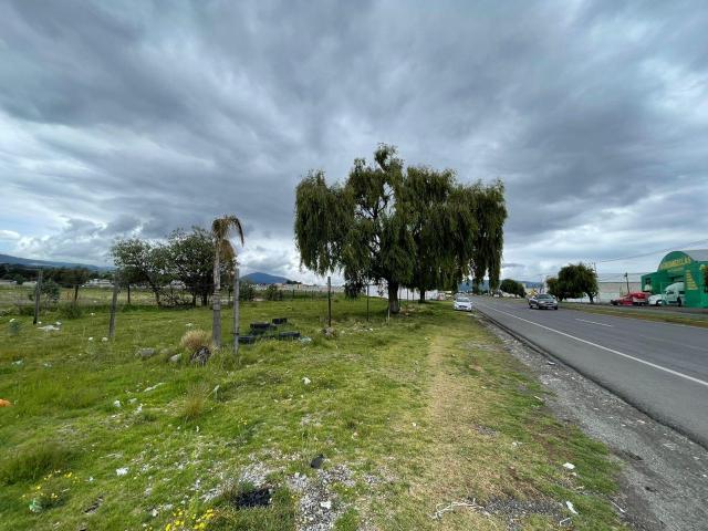 Terreno en venta en Calzada del Pac?fico, Zinacantepec
