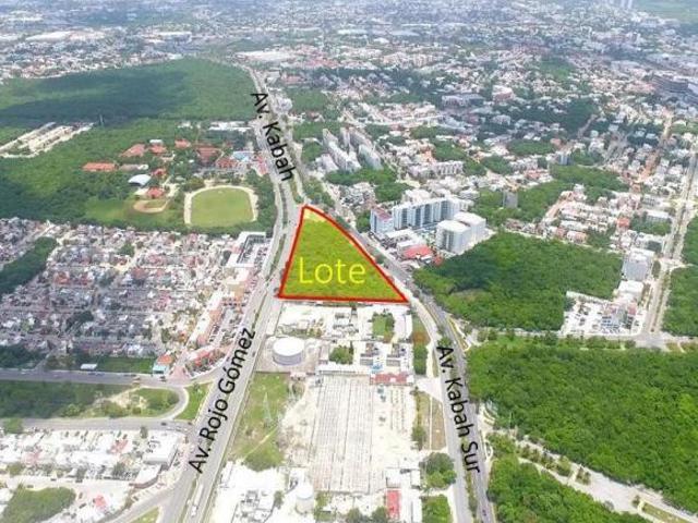 Terreno en Venta en Cancun Avenida Kabah SM 14