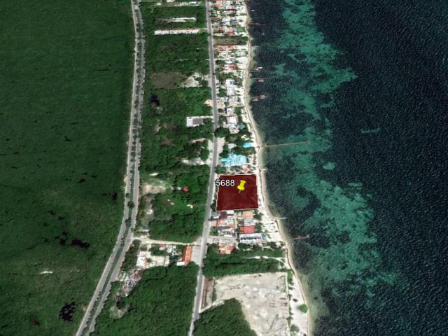 Terreno en Venta en Cancun Punta Sam a la orilla del Mar